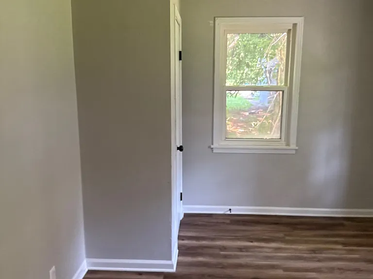 920 N Monroe Ave #5 — Photo 2