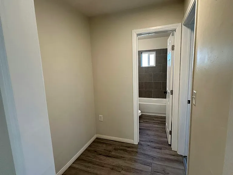 1101 Daisy Ave #2 — Photo 11