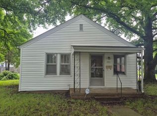 401 W 5th St, Cahokia, IL 62206