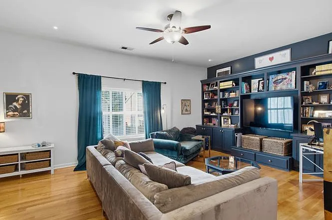 1 bed, 1.0 bath, 2350 sqft, $1,707 — Photo 4