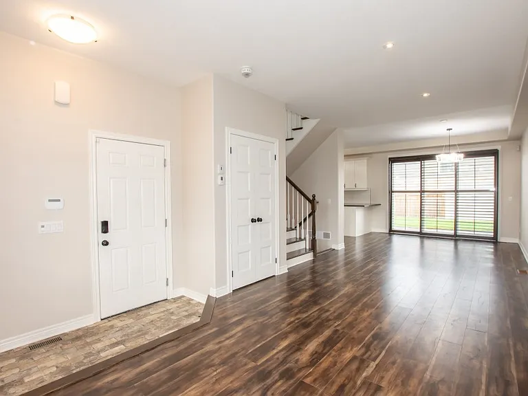 8389 Eva Blvd — Photo 4