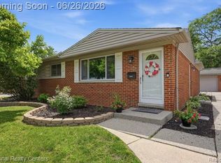 11425 Russell Ave, Plymouth, MI 48170