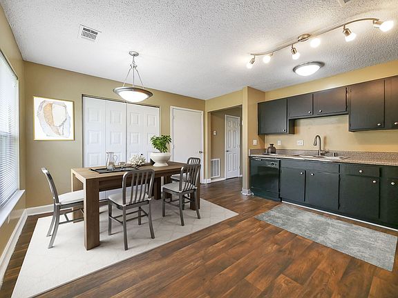 4th image of 340 Gillespie Rd APT 151