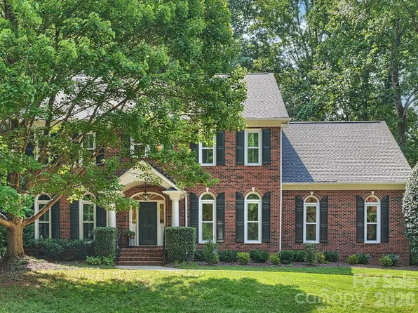 4610 Messian Ct, Charlotte, NC 28210