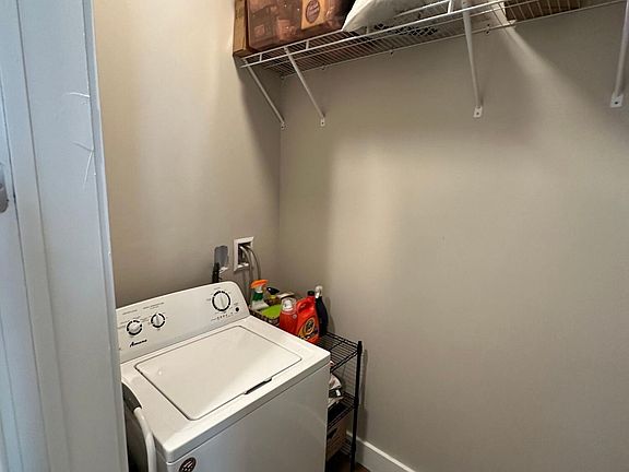 5th image of 1909 Washington St