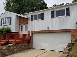 1912 Shelly Dr, Pittsburgh, PA 15216