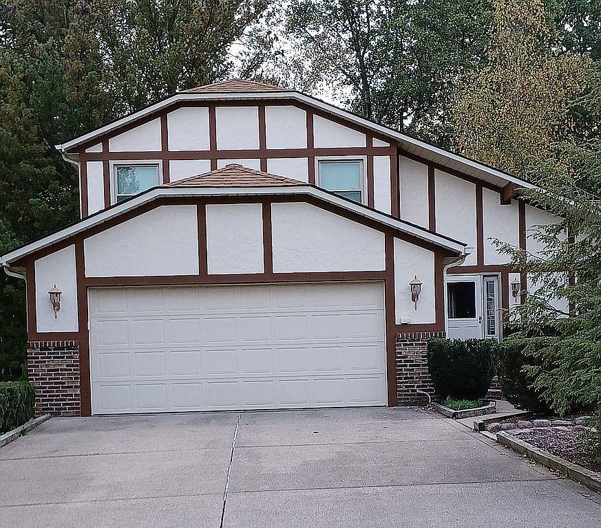 19467 Spinnaker Cir, Strongsville, OH 44136 | Zillow