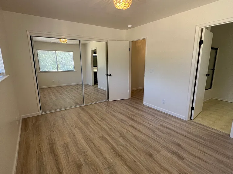 10125 Atascadero Ave #B — Photo 33