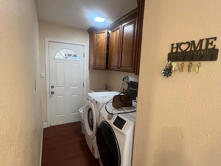 10614 Scott Ave — Photo 17