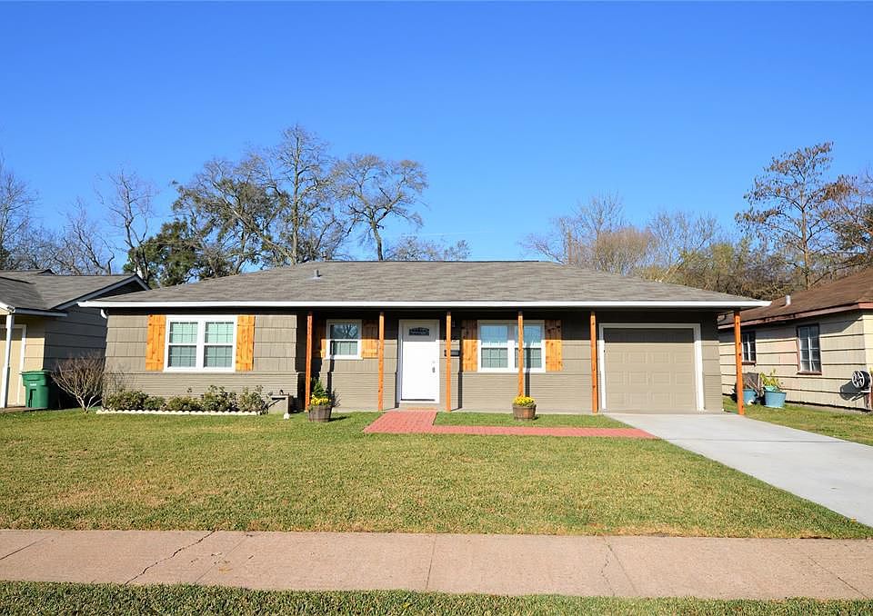 1st image of 1945 Coulcrest Dr