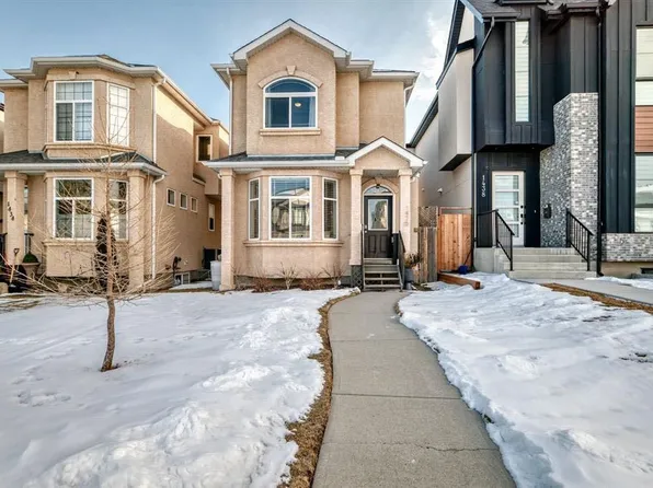 1436 W 41st St SW, Calgary, AB T3C 1X6