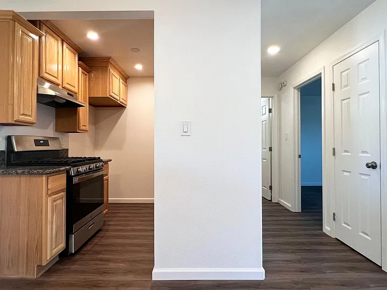 6452 Orange Ave #17 — Photo 6