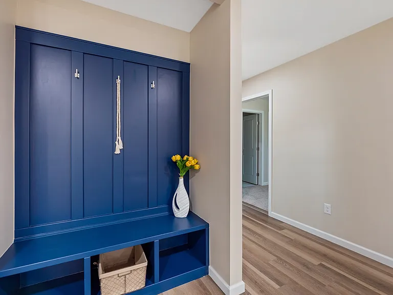 821 N Clara St — Photo 4