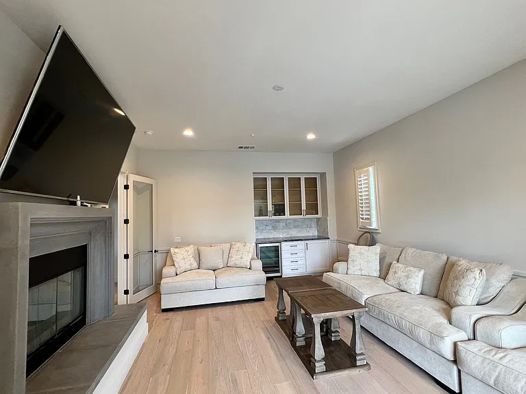 4205 Hidden Oaks Dr — Photo 35