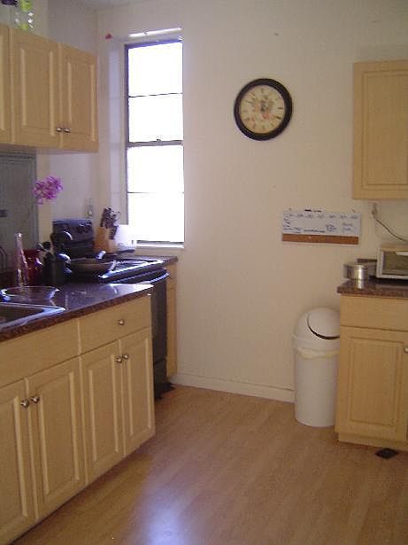 2nd image of 32 Symphony Rd APT 8