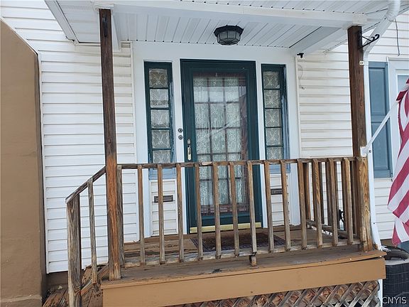 4th image of 1353 Northcliffe Rd