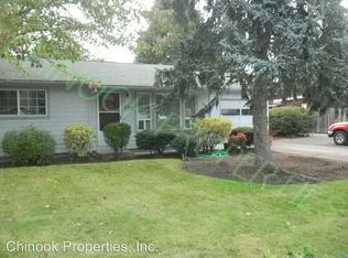 958 Fairway Dr, Eugene, OR 97404