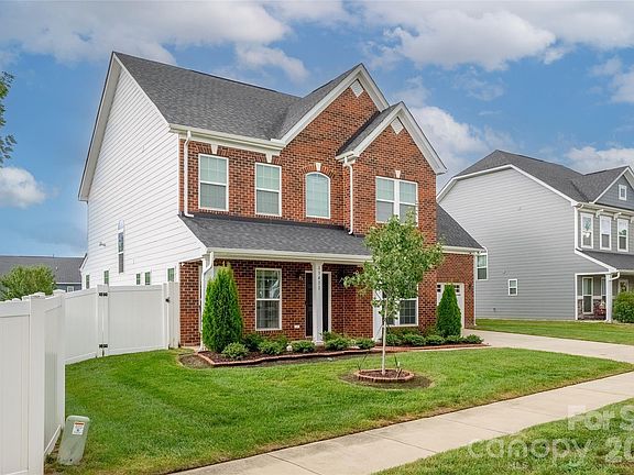 2nd image of 13411 Quicksilver Ln