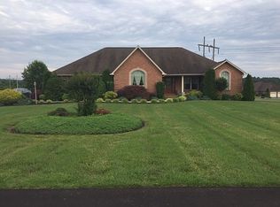 24 Derbyshire Ln, Martinsville, VA 24112