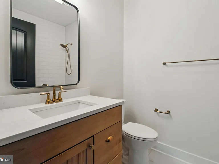 240 Lewis Williams Ln — Photo 38
