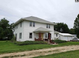 6524 N River Park Rd, Moundridge, KS 67107