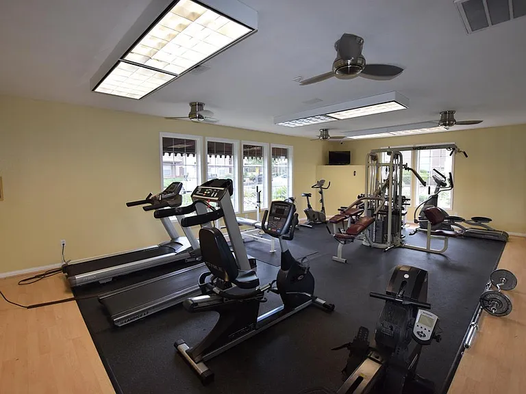 231 W Horizon Ridge Pkwy #417 — Photo 36