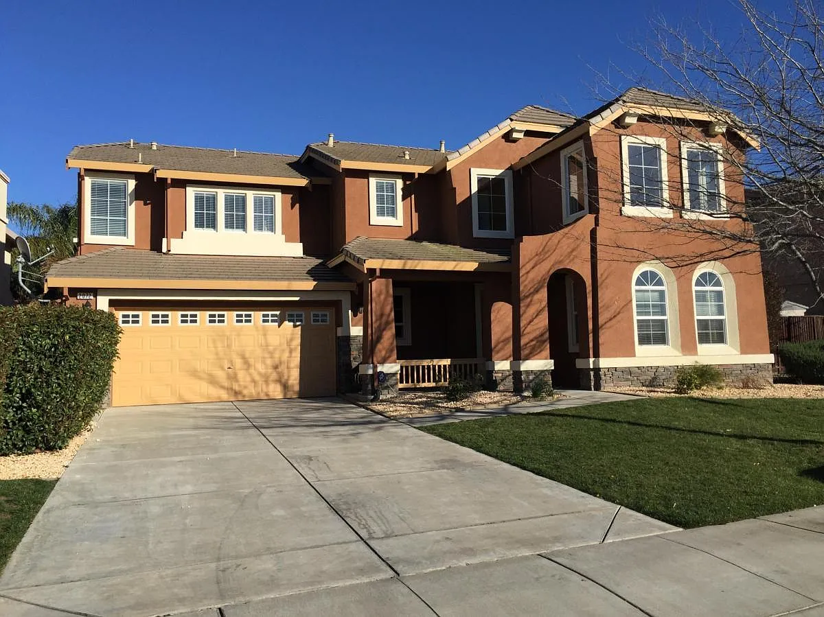2072 Basque Dr photo 1