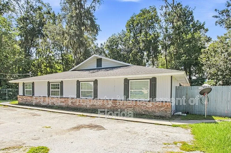 2040 SE 40th Street Rd #4-1