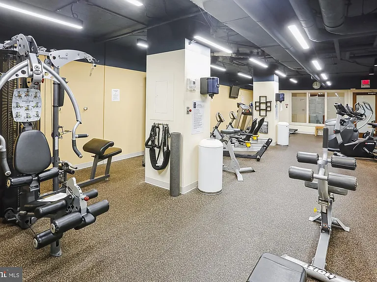 5500 Holmes Run Pkwy #210 — Photo 15