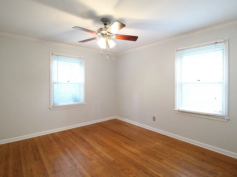 5406 Cedar St — Photo 7