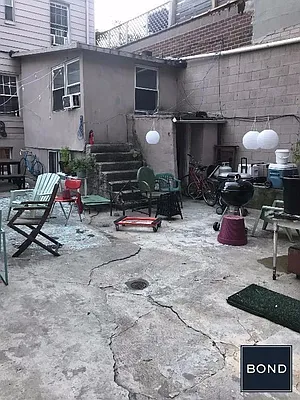 Rented by Bond New York | media 32