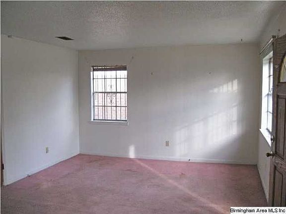 5th image of 5412 Wintergreen Ave