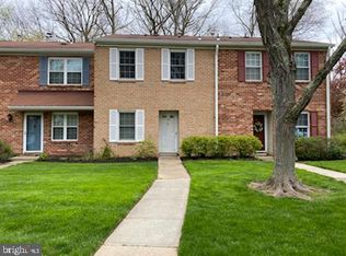 35 Sycamore Ct, Lawrenceville, NJ 08648