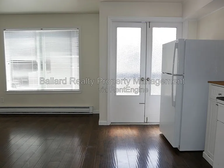 9030 Greenwood Ave N #106 — Photo 2