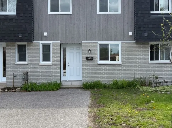 2976 Olympic Way #72, Ottawa, ON K1T 1Y4