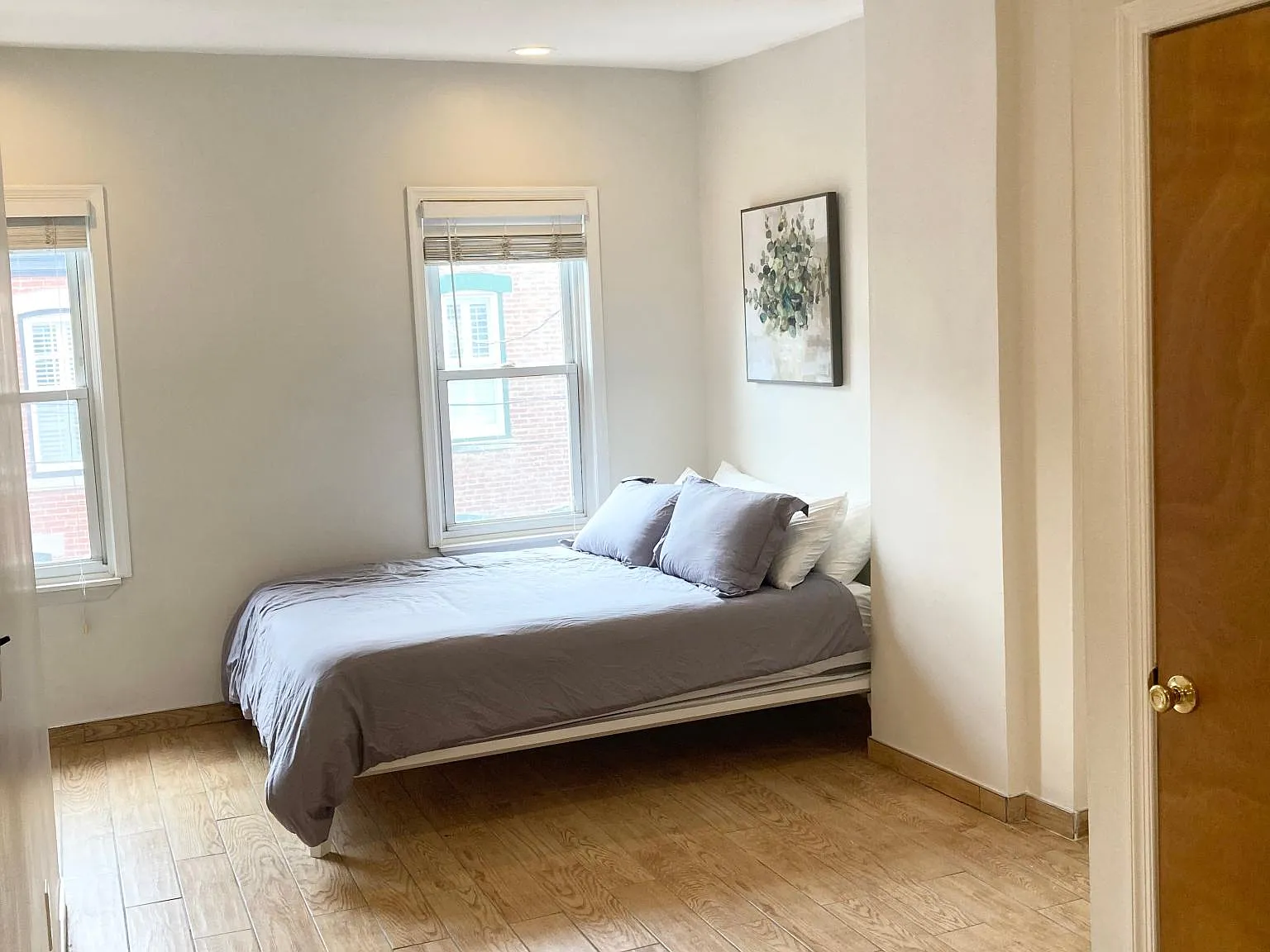 Studio, 500 sqft, $1,350 — Photo 3