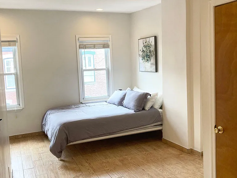 2427 Madison Sq #2 — Photo 3