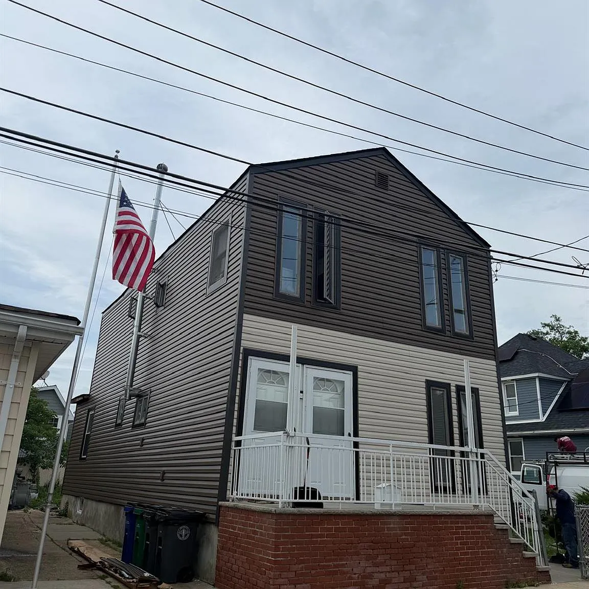 3 bed, 1.5 bath, 1688 sqft, $3,700 — Photo 1
