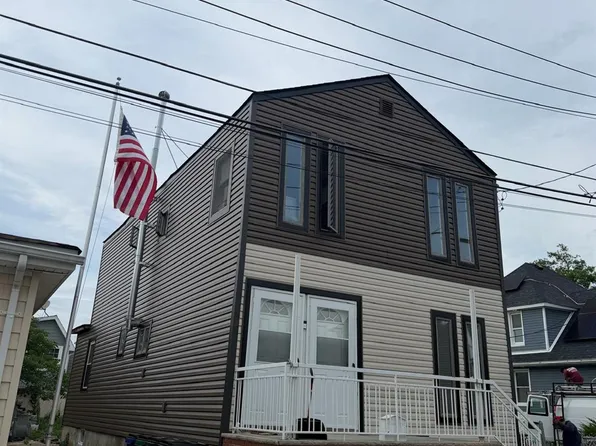 9947 163rd Dr, Jamaica, NY 11414