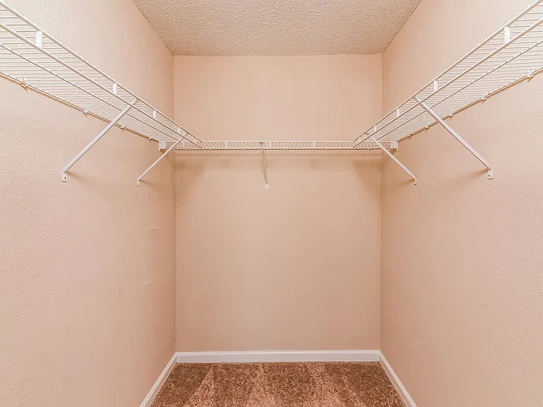 2204 Joann Dr — Photo 12