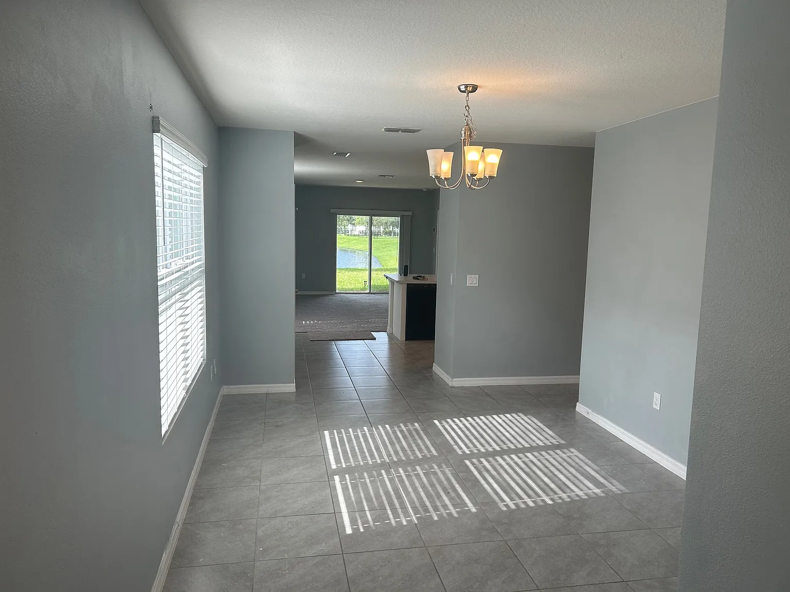 3 bed, 1504 sqft, $2,300 — Photo 2