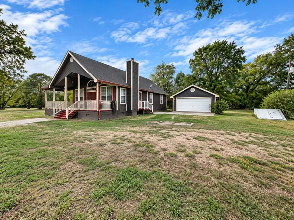 702 E 5th St, Wapanucka, OK 73461
