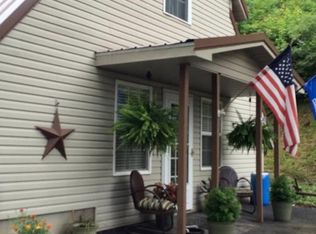 20 Happy Hill Ln, Viper, KY 41774