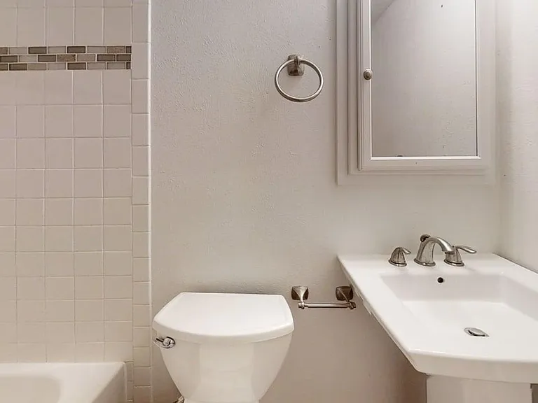 2633 Juniper Ave #2633 — Photo 11