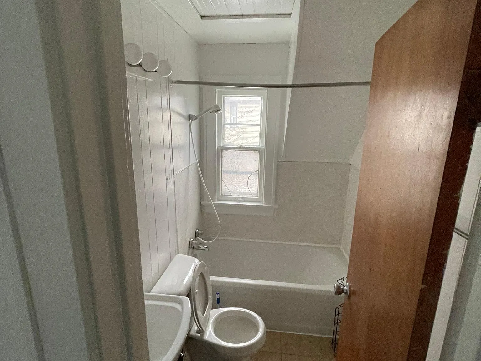 814 Milwaukee Ave — Photo 2