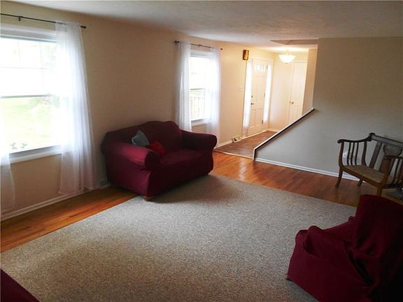 5th image of 908 Copsewood Dr
