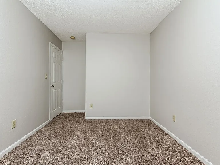 19166 Strand Ct — Photo 11