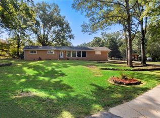 3 Page Dr NE, Rome, GA 30161