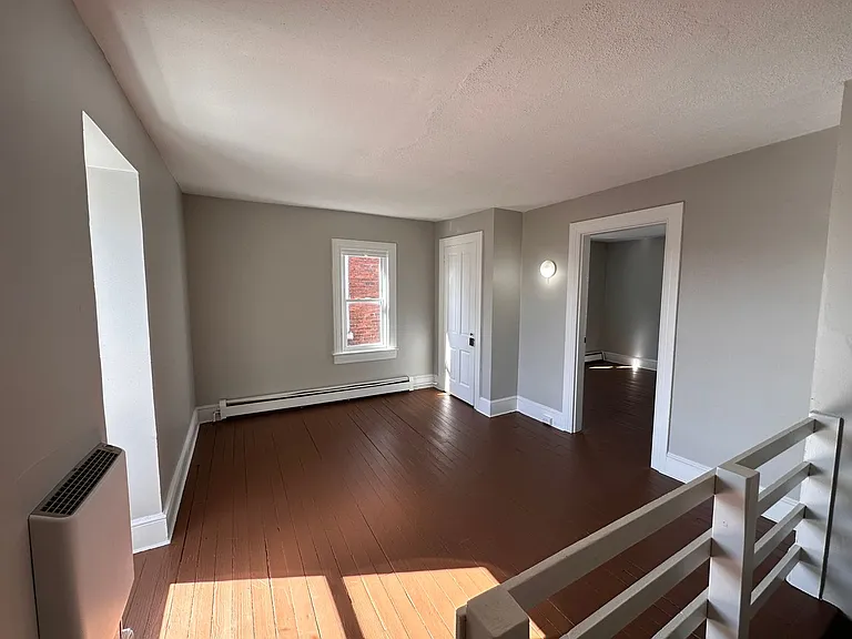 312 W North Street — Photo 30