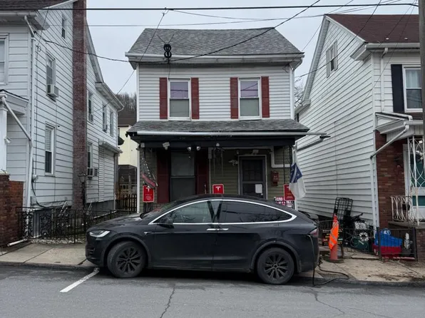 918 Race St, Shamokin, PA 17872